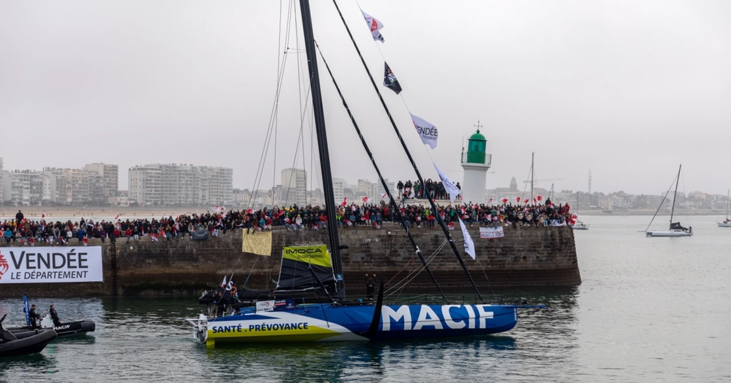 Charlie Dalin remporte le Vendée Globe